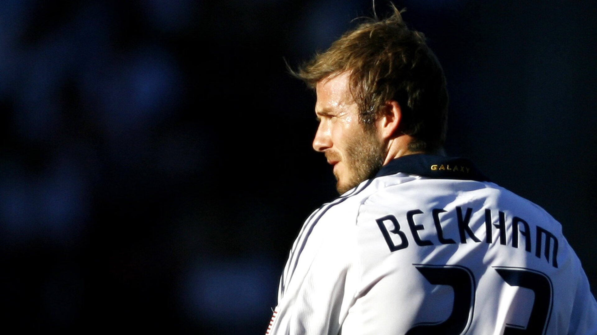 英超终场哨响：极速反击摘得胜利，英超中场新星